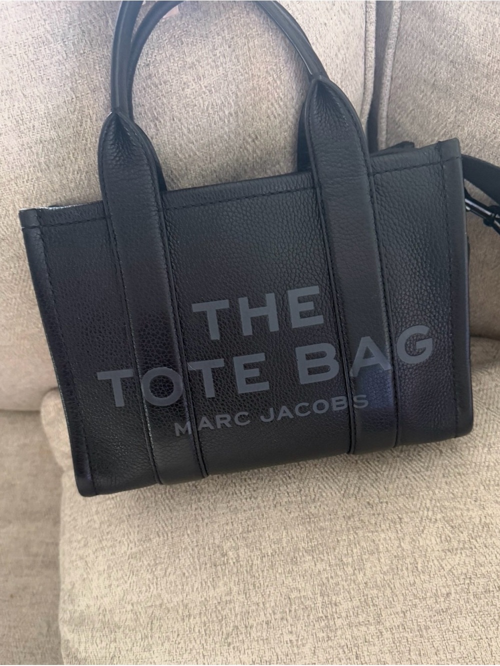 Marc Jacobs Black Pebbled Leather Small “The Tote Bag• Reg. $398•